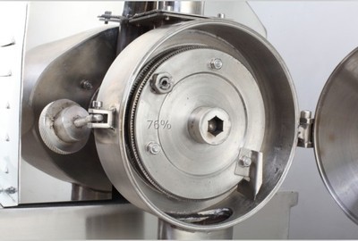 供应五谷养生店专用粉碎机 不锈钢五谷杂粮磨粉机的全面介绍