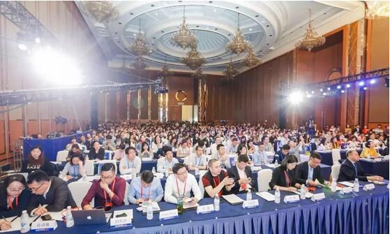 现代支付亮相2018全球跨境电商·成都大会，成功承办展览与会议